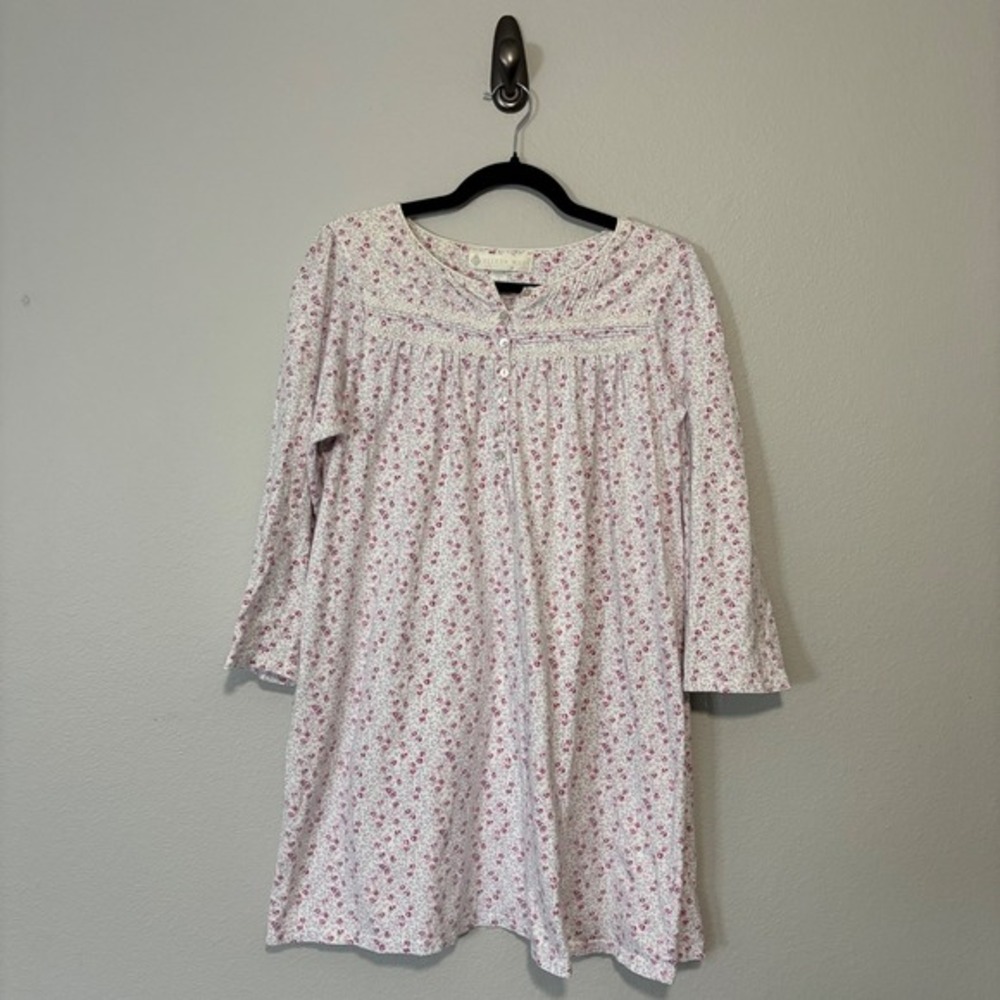 Eileen‎ West  Pintuck Embroidered  Pink Floral Long Nightgown Size Small Cozy